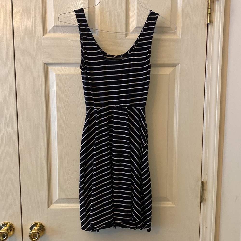 Mossimo sleeveless ladies dress